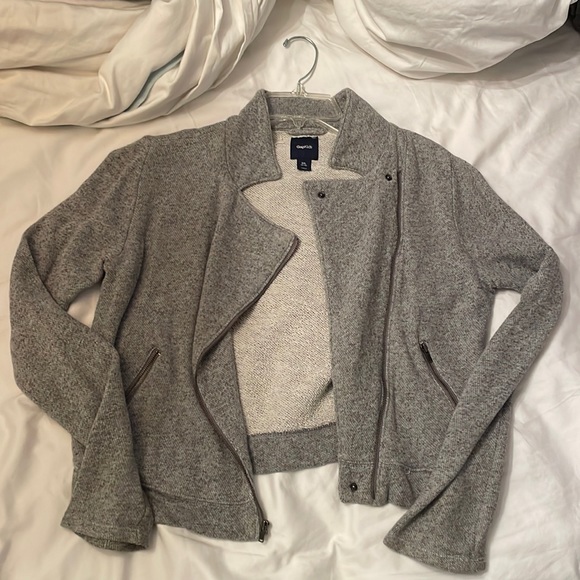 Grey GapKids Sweater - Picture 1 of 2